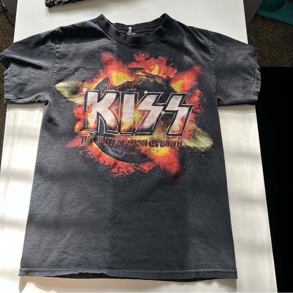 Kiss Short Sleeve Tee